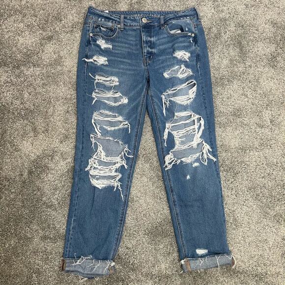 American Eagle Size 10 Jeans Distressed TOMGIRL Inseam 28.5 inches (uncuffed) - Picture 1 of 6